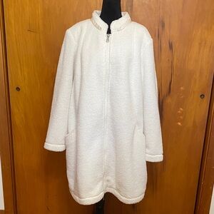 Dennis Basso Winter White  Teddy Jacket Coat Satin Lining Pockets Zip Front Cozy